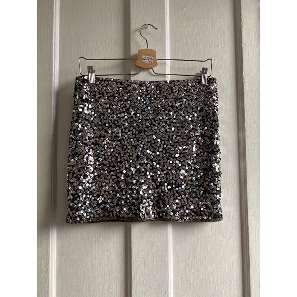SEQUINED MINI SKIRT Size S, low or high rise